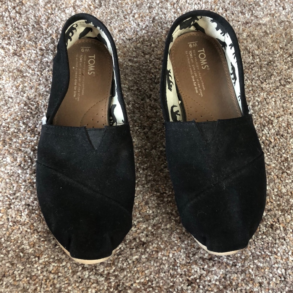 Toms